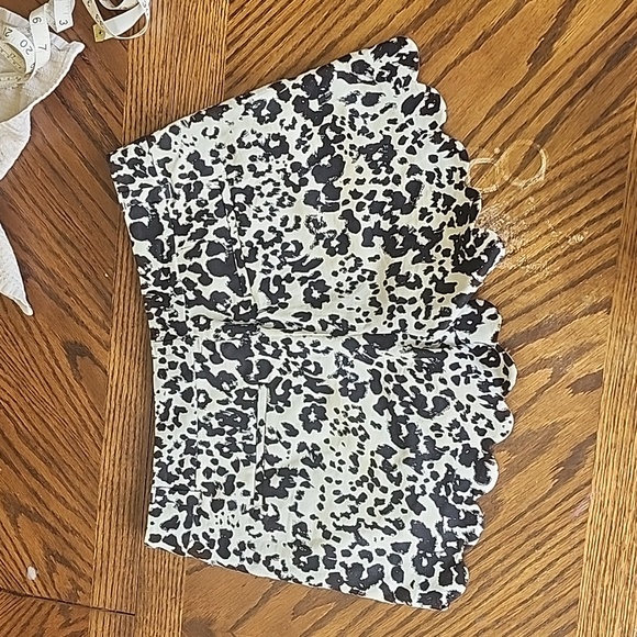 J CREW cheetah printed Scalloped Summer Shorts size 4 - Picture 6 of 9